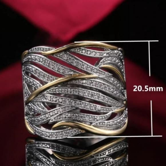 TWO TONE 925 STERLING SILVER DIAMOND HALO RING, CUTE RING, SHINY RING. - Picture 6 of 6